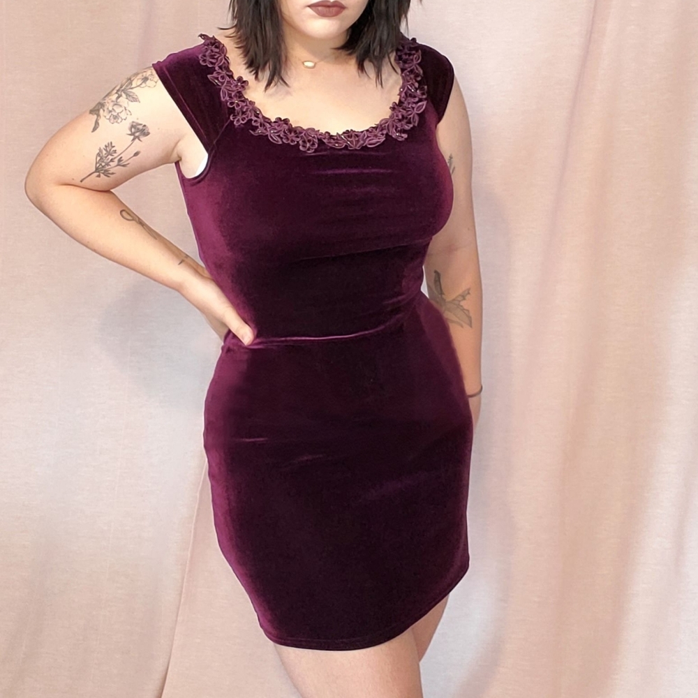 Jessica McClintock purple velvet dress